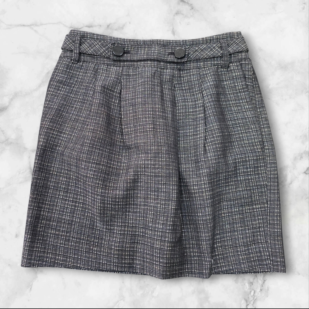 WORN ONCE Ann Taylor Black and Cream Mini Skirt (SIZE:4 Petite)